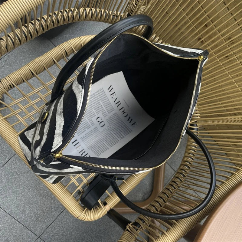 Grand sac zébré – City Tote