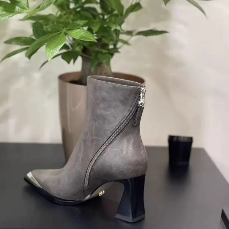 Bottines à talons – Élégance élancée