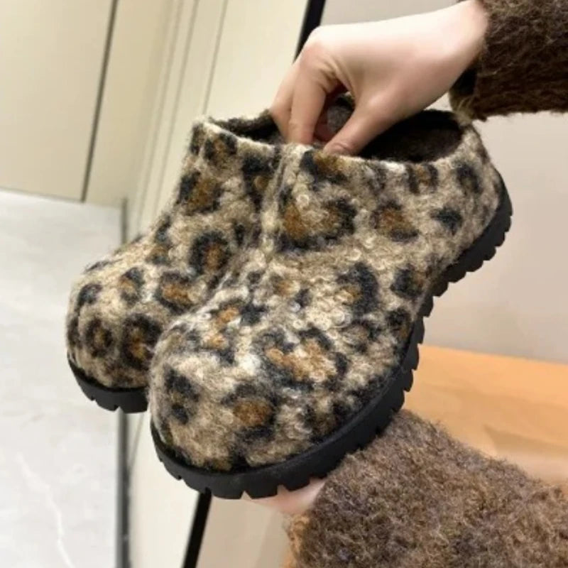 🐆 Mules Wild Cozy